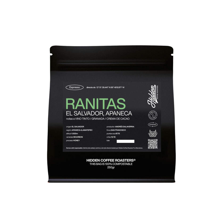 Pack de café de 250 gramos en color negro con la trazabilidad en la etiqueta. Nombre del café "Ranitas"
