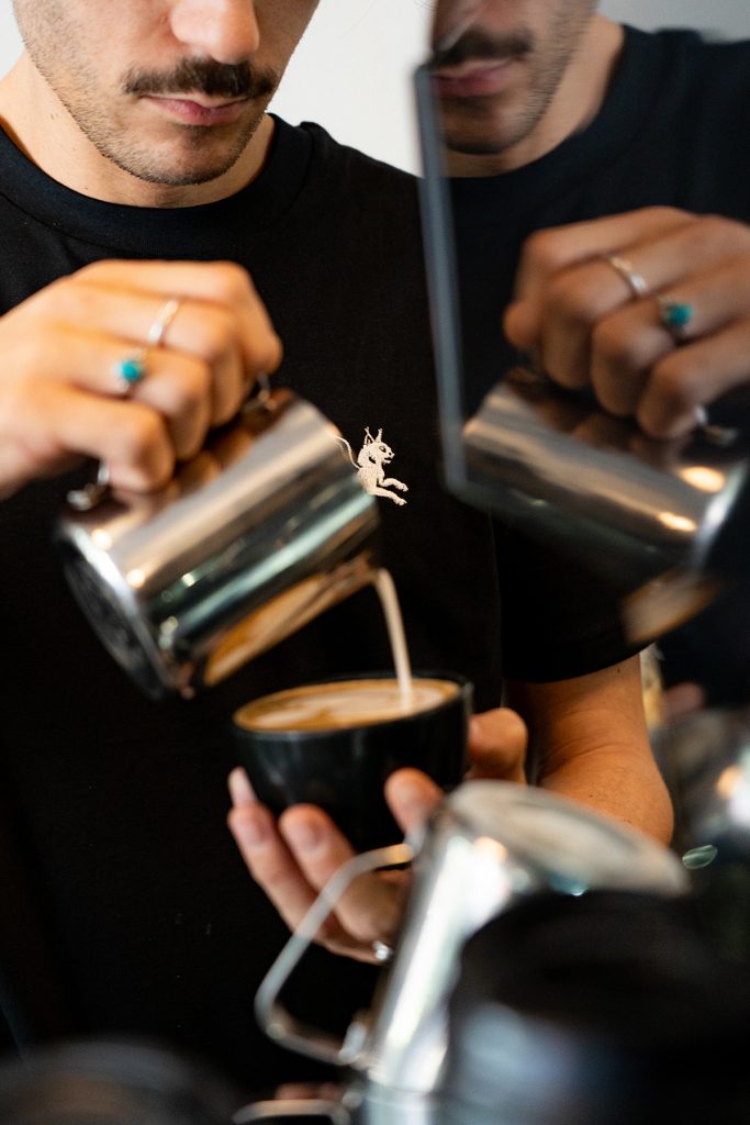 Arte del lateo, latte art en Granja Hidden